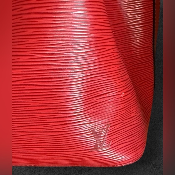 Louis Vuitton Shoulder Bag Petit Noe Epi Leather Red Drawstring Purse M44107 - Picture 10 of 14